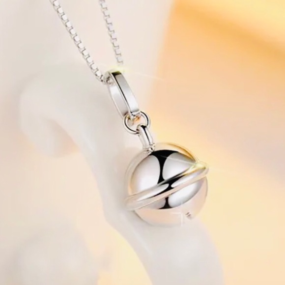 ✨✨.925 Sterling Silver Tiny Belt Necklace✨✨ - Picture 2 of 5